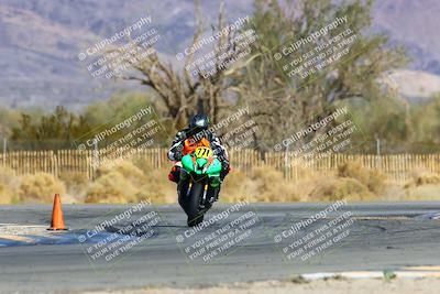 media/Jan-16-2022-CVMA (Sun) [[7f3d92989d]]/Race 3 Amateur Supersport Middleweight/